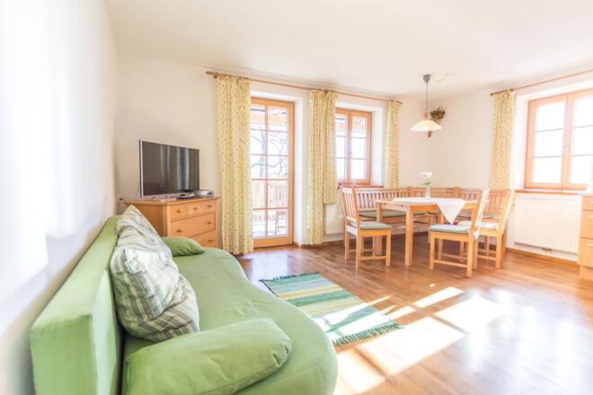 Hühner am Bauernhof Weslhof