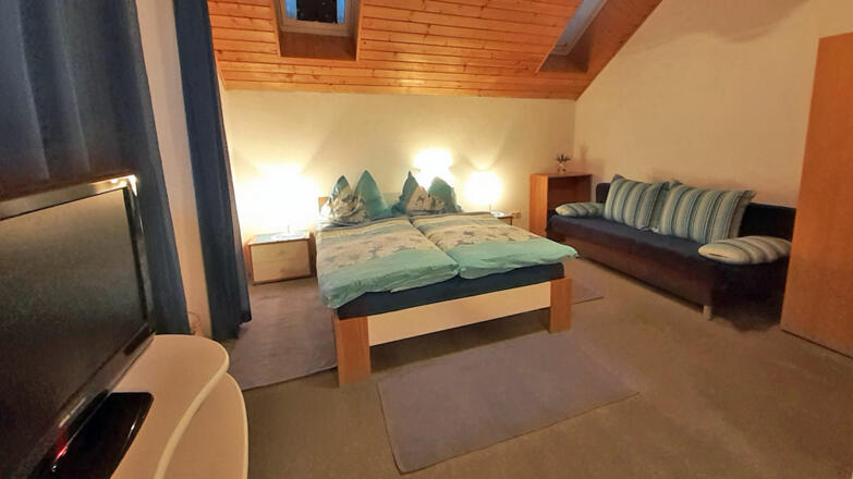 ErhardFEWO3Schlafzimmer