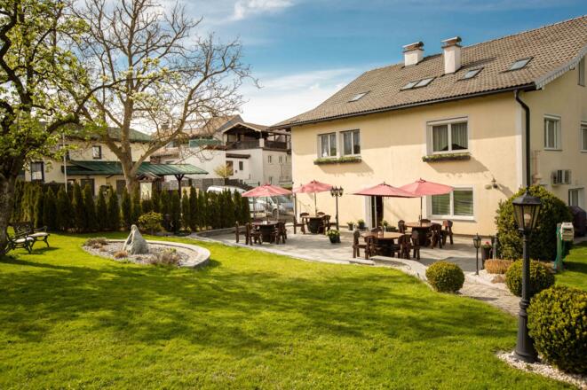 Terrasse Pension Knoll **** Schörfling am Attersee