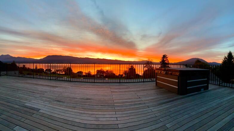 Luxus mit Aussicht in der Orange lounge in Weyregg am Attersee