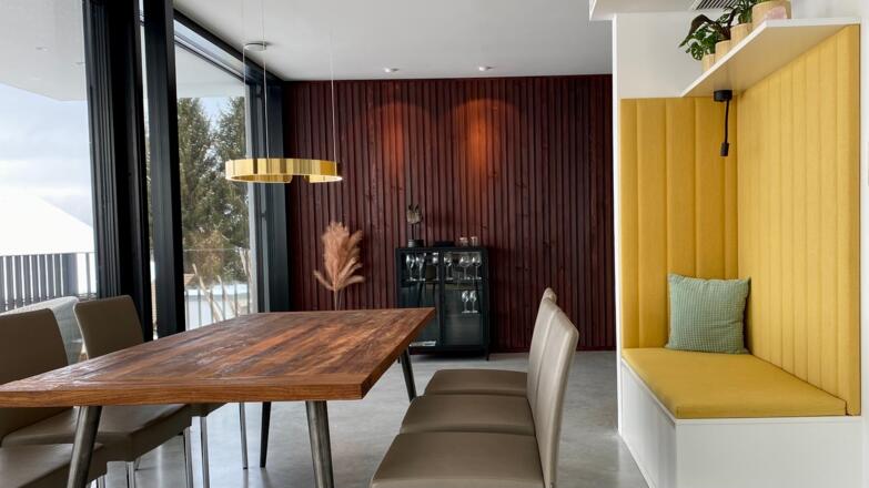 Orange lounge in Weyregg am Attersee