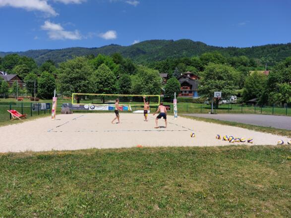 Beachvolleyballplatz im Freizeitgelände