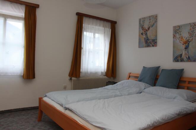 Schlafzimmer 1