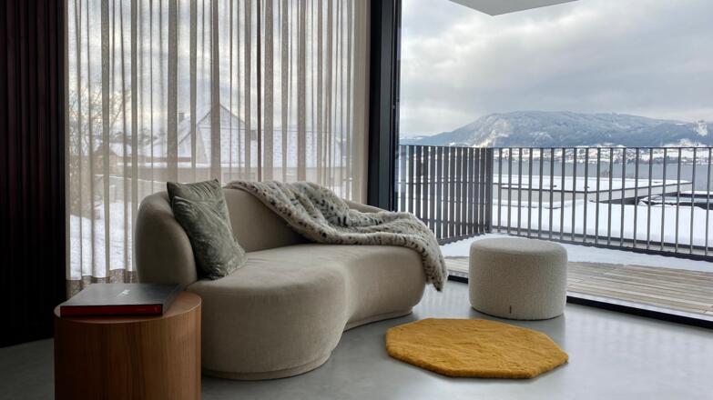 wohlfühlen und kuscheln in der Orange lounge in Weyregg am Attersee