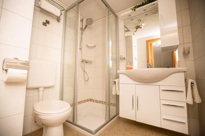 Zimmer de luxe - Pension Knoll **** Schörfling am  Attersee