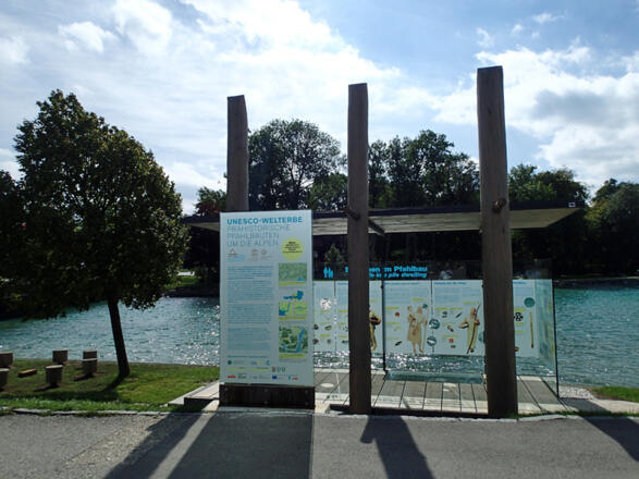 Pfahlbau Pavillon Seewalchen am Attersee