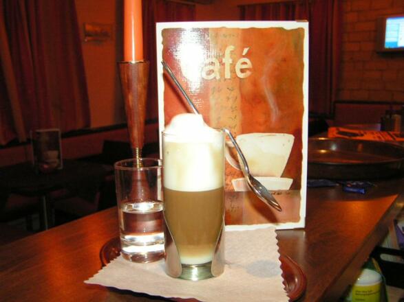 Cafe Pub Treff 16
