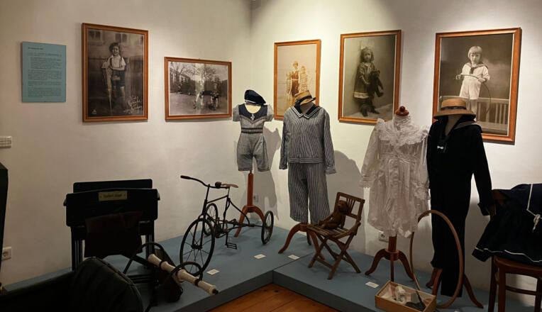 Kleidung Frankomarchia