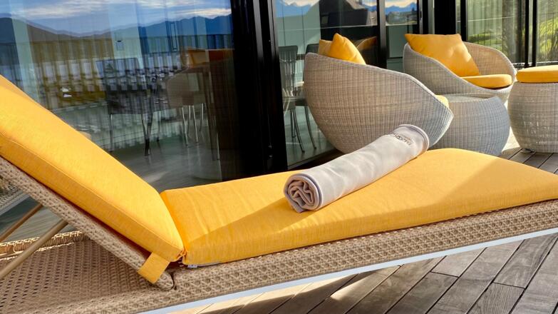 Relaxliege in der Orange lounge