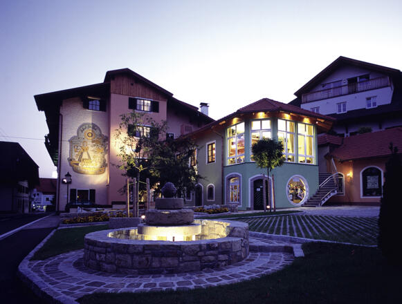 Abendansicht Hotel Ragginger