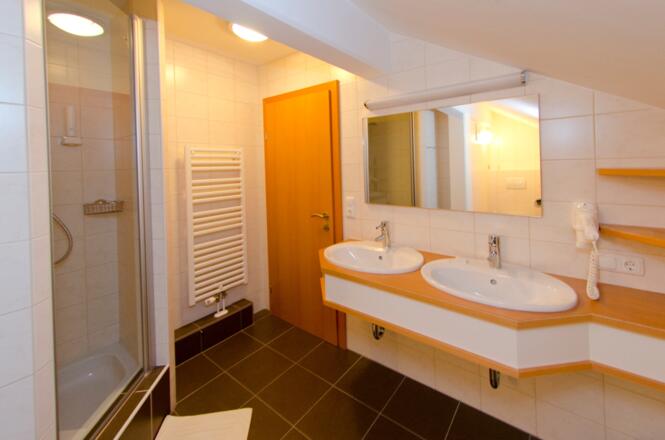 Badezimmer Jutel Obertraun