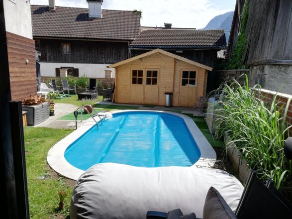Pool und Garten für Erholung