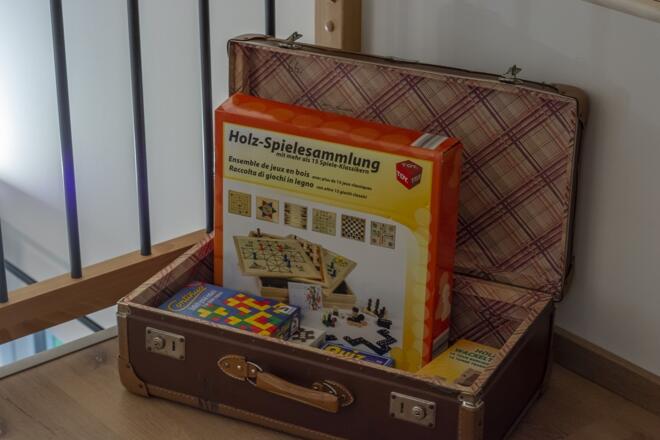 Koffer mit Gesellschaftsspielen