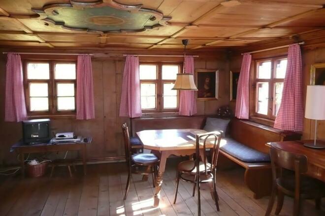 Stube Medaillon Decke