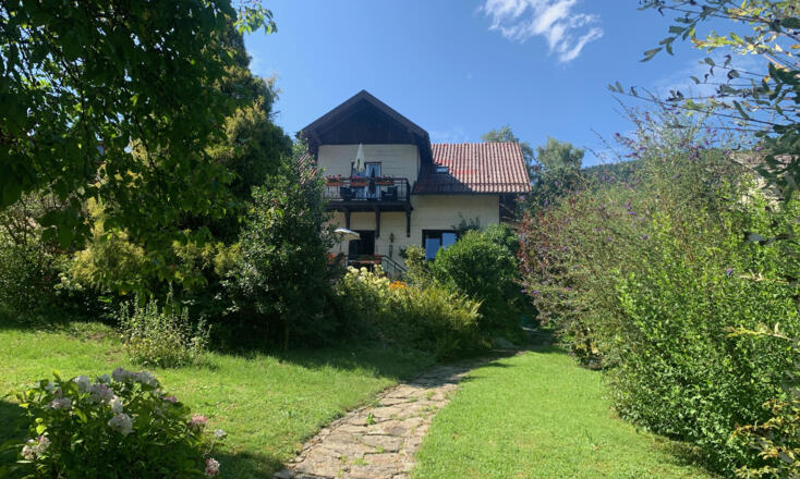 2023_HausKolar_Garten_Schmoller