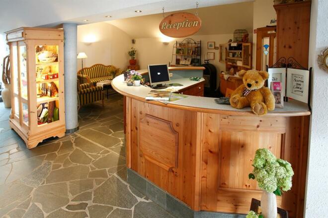 Rezeption Hotel Bärnsteinhof