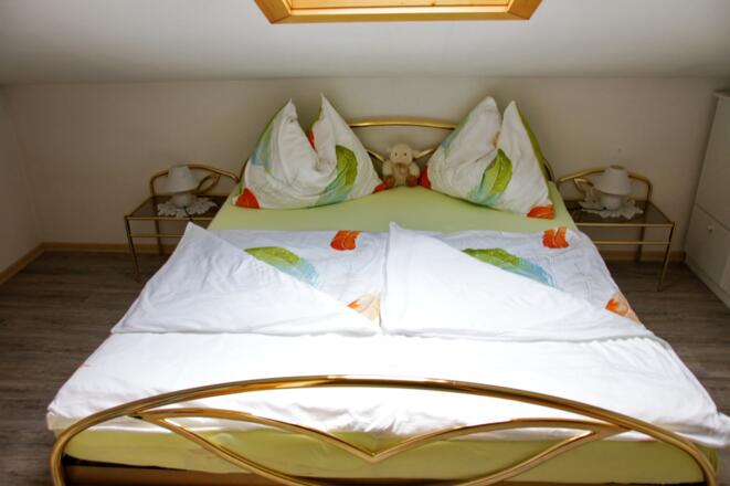 Mansardenschlafzimmer in der Ferienwohnung Schlosspark