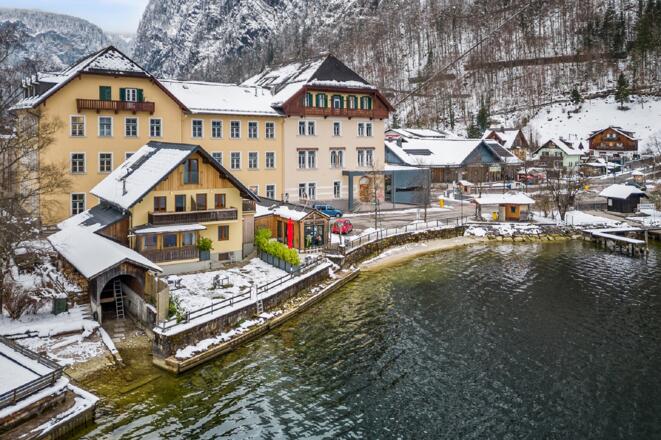 Blick vom Balkon auf den Hallstättersee