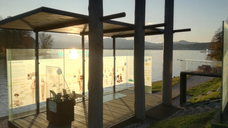 Pfahlbau_Pavillon_Seewalchen_Tourismusverband_Attersee-Attergau_Asisa_Wiespointner_TD