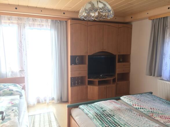 3 Bett Zimmer