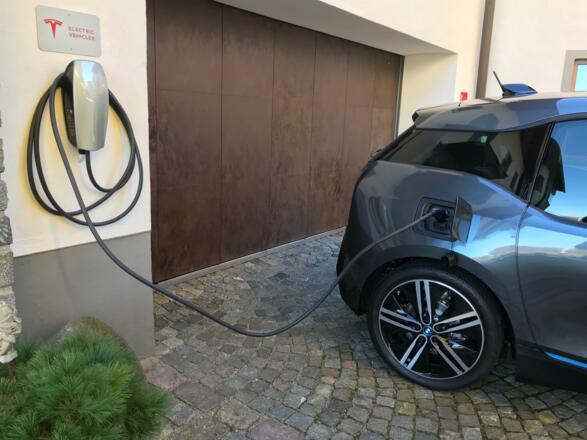 Elektro_Tankstelle