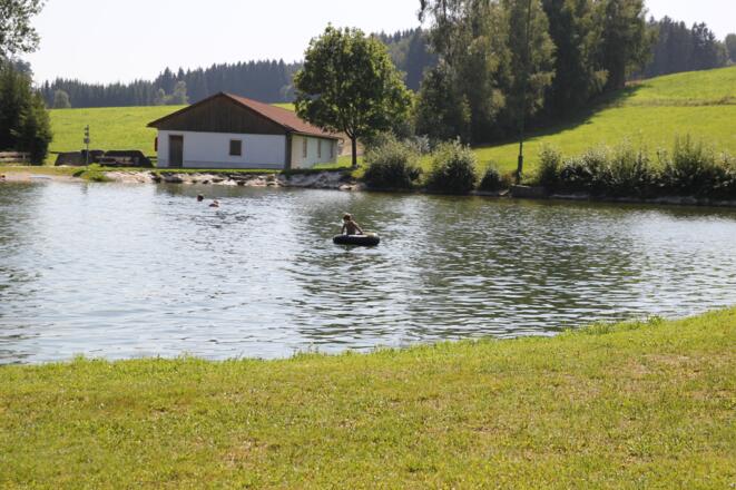 Badebetrieb am Freizeitteich