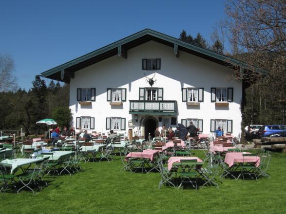 gemütlicher Biergarten in Adlgaß