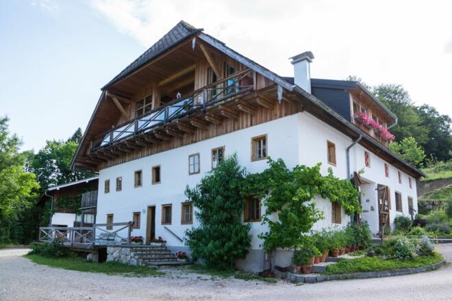 Bauernhaus mit Ferienwohnung