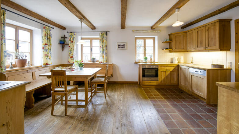 Ferienwohnung Scheichl_Esszimmer und Küche