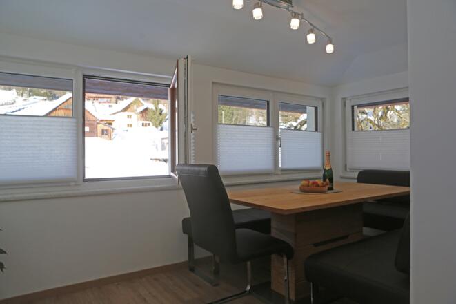 Esszimmer in der Ferienwohnung Gosaukammblick