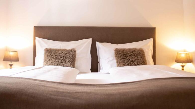Doppelbett Fenix Hall Hallstatt
