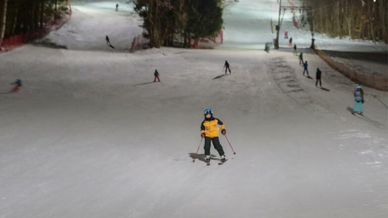 Skilift am Abend