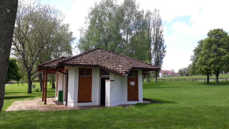 Seewalchen - Freibadeanlage Litzlberg