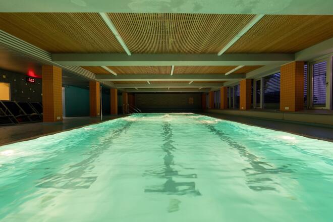 Hallenbad_Sauna_Sandl