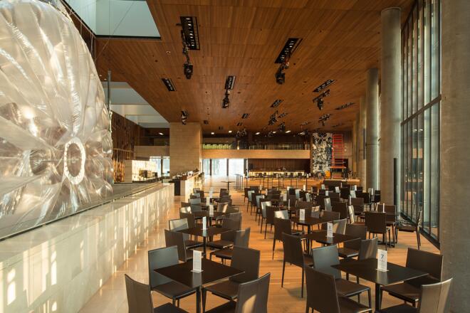 Musiktheater_Hauptfoyer © Peter Philipp