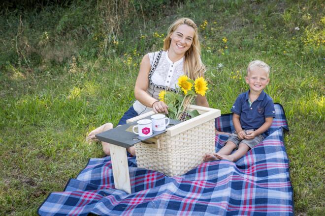 Picknick mit Picknickkorb vom Wirschenbauer