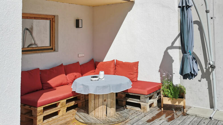 Sonnenterrasse der Ferienwohnung Stoablick