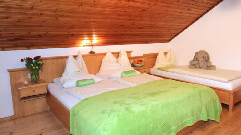 Dreibettzimmer