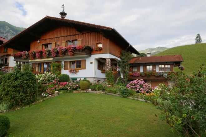 Garten mit Pool
