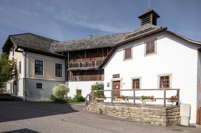 HinterglasmuseumAussenansicht_TVBMuehlviertlerAlmFreistadtKurt Hoerbst.jpg