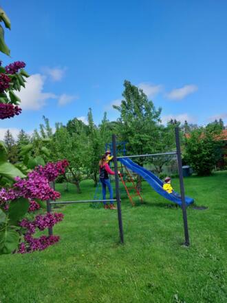 Garten mit Reckstange