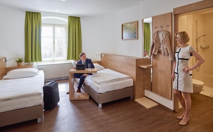 Schloss_Weinberg_Zimmer_Paar_Kurt_Hörbst