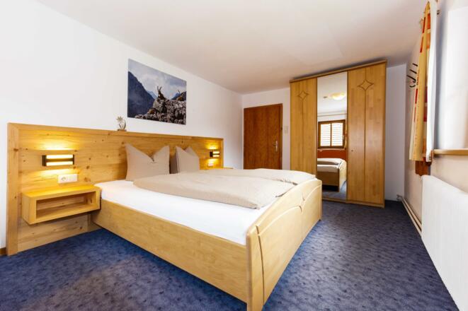 Ferienwohnung 2 - Schlafzimmer