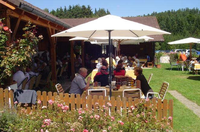 Kräuterwirt Dunzinger Gastgarten