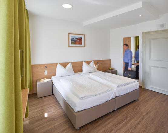 Schloss_Weinberg_Zimmer_individual_Kurt_Hörbst