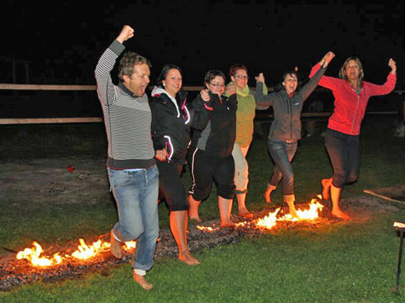 Lust am Leben Outdoor Adventure Feuertanz