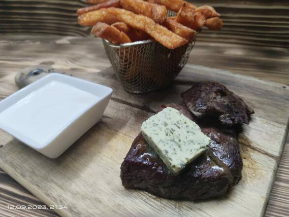 SMOKEHOUSE AMERICAN BBQ & RIBS