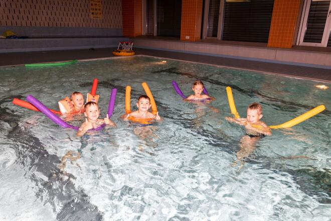 Hallenbad_Sauna_Sandl