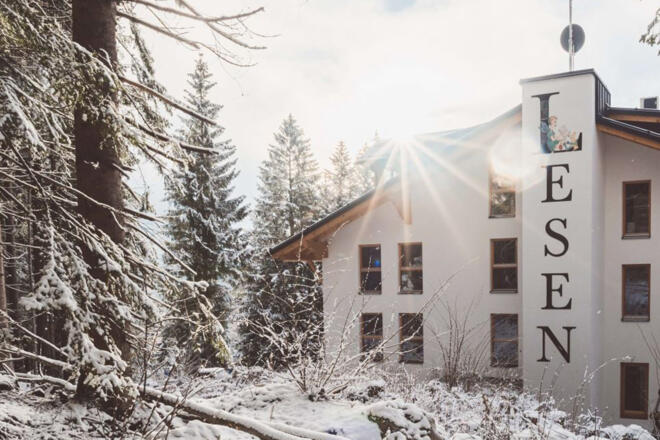 Winteransicht Lesehotel Rückseite