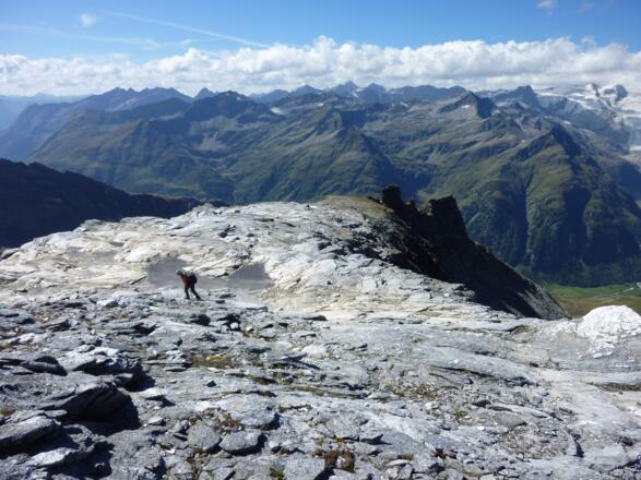 Am flachen und breiten Gratbeginn